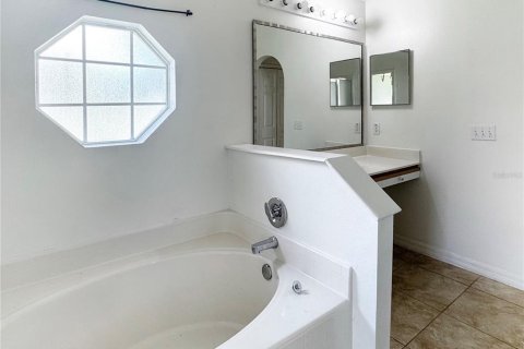 Casa en venta en Kissimmee, Florida, 3 dormitorios, 153.1 m2 № 1912138 - foto 15