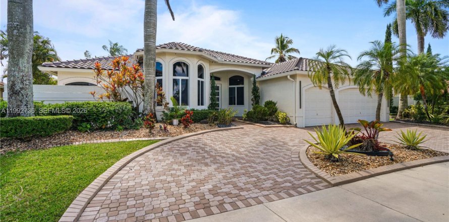 Casa en Weston, Florida 4 dormitorios, 294.87 m2 № 2056735