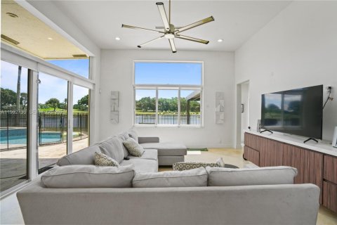 Casa en alquiler en Weston, Florida, 4 dormitorios, 294.87 m2 № 2056735 - foto 19