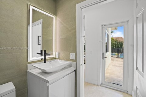 Casa en alquiler en Weston, Florida, 4 dormitorios, 294.87 m2 № 2056735 - foto 29