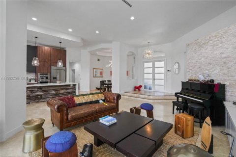 Casa en alquiler en Weston, Florida, 4 dormitorios, 294.87 m2 № 2056735 - foto 6