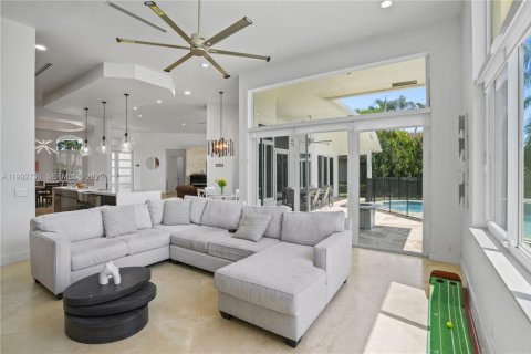 Casa en alquiler en Weston, Florida, 4 dormitorios, 294.87 m2 № 2056735 - foto 18