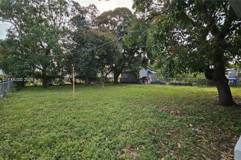 Снять в аренду виллу или дом в Форт-Лодердейл, Флорида 3 спальни, 99.03м2, № 2046277 - фото 24