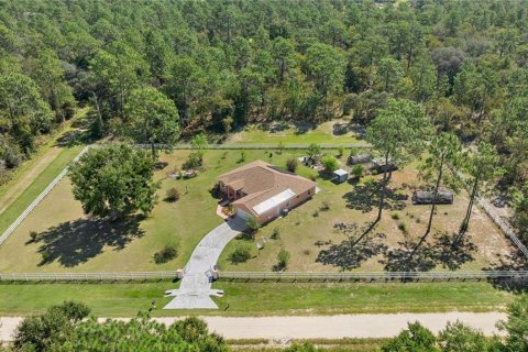 Villa ou maison à vendre à Dunnellon, Floride: 3 chambres, 178.65 m2 № 1904678 - photo 2