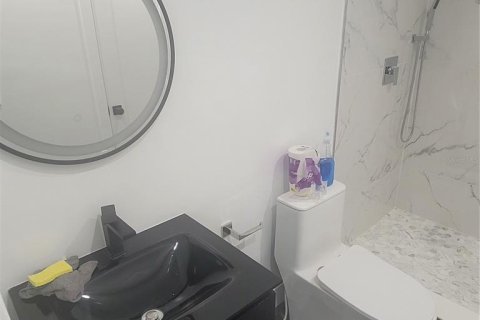 Townhouse in Orlando, Florida 2 bedrooms, 86.77 sq.m. № 2218096 - photo 5