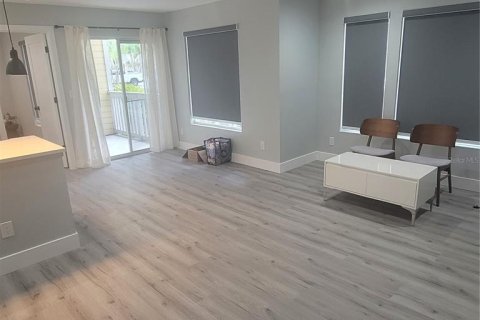 Townhouse in Orlando, Florida 2 bedrooms, 86.77 sq.m. № 2218096 - photo 6