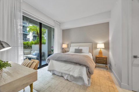 Condo in Coral Gables, Florida, 2 bedrooms  № 1944141 - photo 12