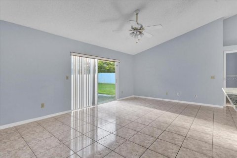 Villa ou maison à louer à Orlando, Floride: 4 chambres, 177.44 m2 № 2413547 - photo 11