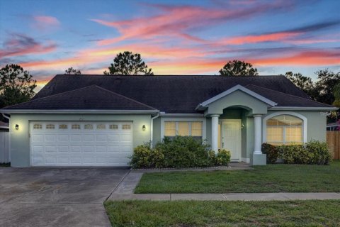 Villa ou maison à louer à Orlando, Floride: 4 chambres, 177.44 m2 № 2413547 - photo 2