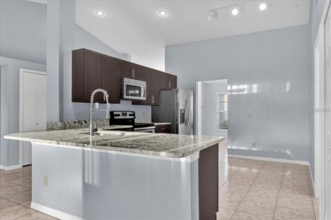 Villa ou maison à louer à Orlando, Floride: 4 chambres, 177.44 m2 № 2413547 - photo 7