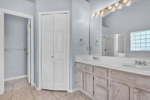 Villa ou maison à louer à Orlando, Floride: 4 chambres, 177.44 m2 № 2413547 - photo 19