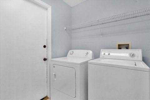 Villa ou maison à louer à Orlando, Floride: 4 chambres, 177.44 m2 № 2413547 - photo 23