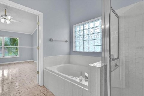 Villa ou maison à louer à Orlando, Floride: 4 chambres, 177.44 m2 № 2413547 - photo 22