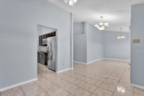 Villa ou maison à louer à Orlando, Floride: 4 chambres, 177.44 m2 № 2413547 - photo 6