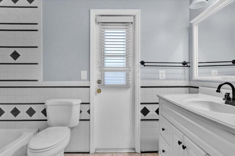Villa ou maison à louer à Orlando, Floride: 4 chambres, 177.44 m2 № 2413547 - photo 13