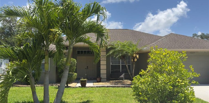 Villa ou maison à Sarasota, Floride 3 chambres, 153.1 m2 № 1721319