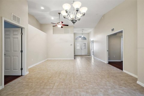 Casa en venta en Oxford, Florida, 3 dormitorios, 147.9 m2 № 1801323 - foto 11