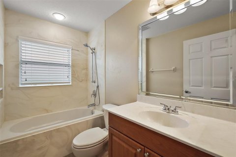 Casa en venta en Oxford, Florida, 3 dormitorios, 147.9 m2 № 1801323 - foto 25