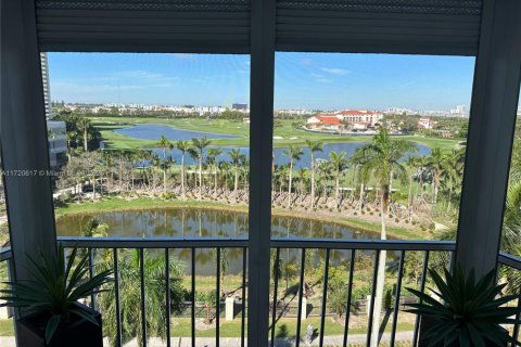 Condominio en venta en Hallandale Beach, Florida, 1 dormitorio, 78.97 m2 № 1979901 - foto 22