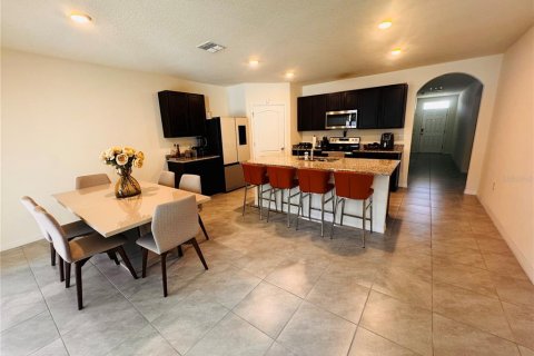 House in Saint Cloud, Florida 4 bedrooms, 170.01 sq.m. № 1866503 - photo 9