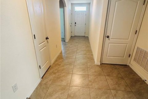 House in Saint Cloud, Florida 4 bedrooms, 170.01 sq.m. № 1866503 - photo 25