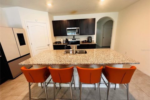 House in Saint Cloud, Florida 4 bedrooms, 170.01 sq.m. № 1866503 - photo 13