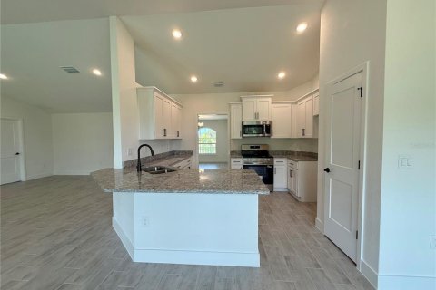 Villa ou maison à vendre à Port Charlotte, Floride: 3 chambres, 186.73 m2 № 2197365 - photo 11
