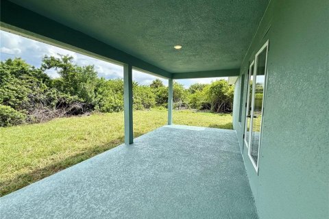 Villa ou maison à vendre à Port Charlotte, Floride: 3 chambres, 186.73 m2 № 2197365 - photo 25