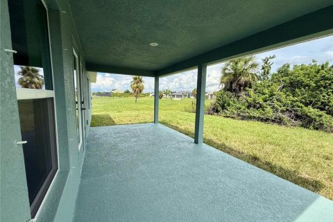 Villa ou maison à vendre à Port Charlotte, Floride: 3 chambres, 186.73 m2 № 2197365 - photo 23