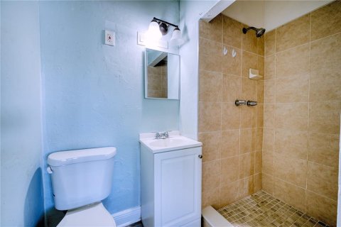 Commercial property in Bradenton, Florida 8 bedrooms, 321.07 sq.m. № 2134199 - photo 25