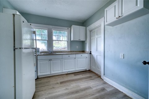 Commercial property in Bradenton, Florida 8 bedrooms, 321.07 sq.m. № 2134199 - photo 24