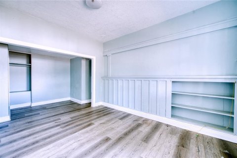 Commercial property in Bradenton, Florida 8 bedrooms, 321.07 sq.m. № 2134199 - photo 21