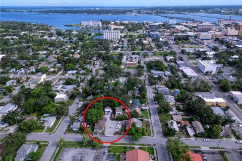 Commercial property in Bradenton, Florida 8 bedrooms, 321.07 sq.m. № 2134199 - photo 12