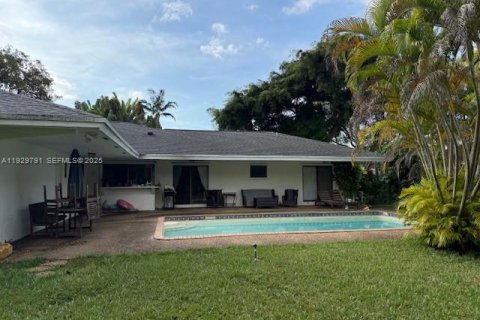 Villa ou maison à vendre à Palmetto Bay, Floride: 4 chambres, 221.01 m2 № 1988805 - photo 6