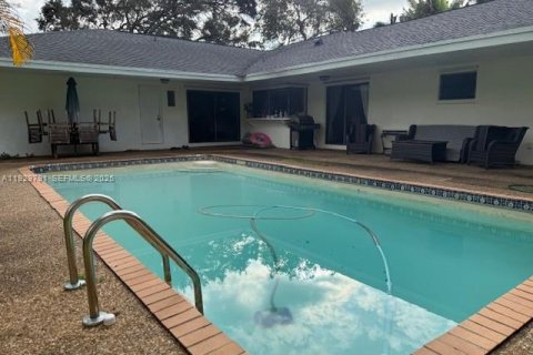 Villa ou maison à vendre à Palmetto Bay, Floride: 4 chambres, 221.01 m2 № 1988805 - photo 9