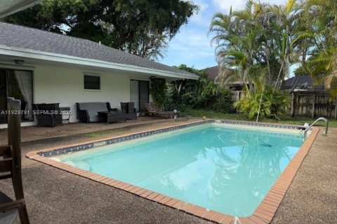 Villa ou maison à vendre à Palmetto Bay, Floride: 4 chambres, 221.01 m2 № 1988805 - photo 8