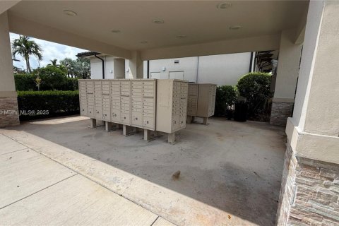 Купить таунхаус в Хомстед, Флорида 3 спальни, 130.34м2, № 1948168 - фото 28