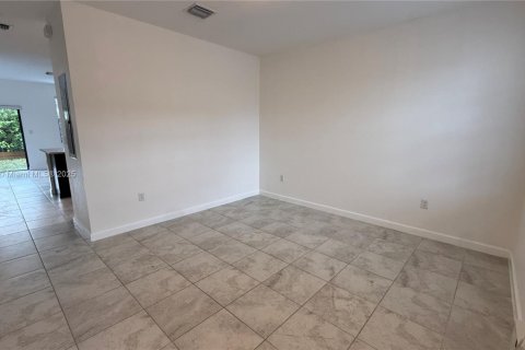 Купить таунхаус в Хомстед, Флорида 3 спальни, 130.34м2, № 1948168 - фото 5