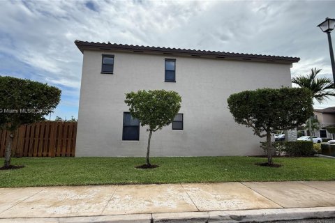 Купить таунхаус в Хомстед, Флорида 3 спальни, 130.34м2, № 1948168 - фото 21