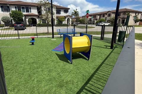 Купить таунхаус в Хомстед, Флорида 3 спальни, 130.34м2, № 1948168 - фото 27