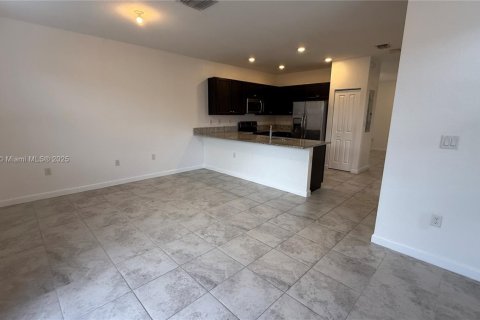 Купить таунхаус в Хомстед, Флорида 3 спальни, 130.34м2, № 1948168 - фото 10