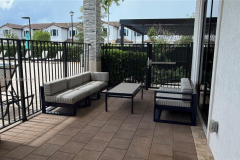 Купить таунхаус в Хомстед, Флорида 3 спальни, 130.34м2, № 1948168 - фото 24