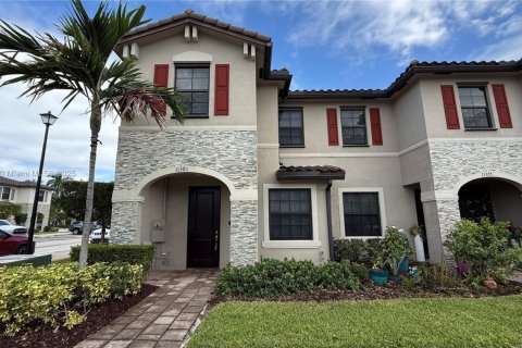 Купить таунхаус в Хомстед, Флорида 3 спальни, 130.34м2, № 1948168 - фото 2