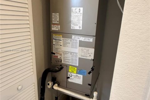 Купить таунхаус в Хомстед, Флорида 3 спальни, 130.34м2, № 1948168 - фото 16