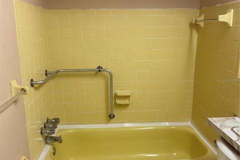 Condominio en venta en New Port Richey, Florida, 1 dormitorio, 57.97 m2 № 2148498 - foto 10