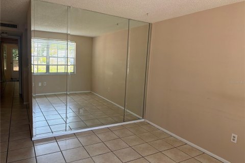 Condominio en venta en New Port Richey, Florida, 1 dormitorio, 57.97 m2 № 2148498 - foto 7