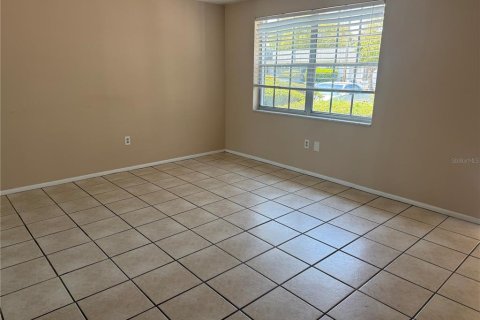 Condominio en venta en New Port Richey, Florida, 1 dormitorio, 57.97 m2 № 2148498 - foto 8