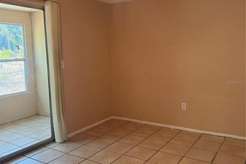 Condominio en venta en New Port Richey, Florida, 1 dormitorio, 57.97 m2 № 2148498 - foto 12