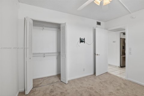 Condominio en venta en Davie, Florida, 2 dormitorios, 102.19 m2 № 2066901 - foto 23