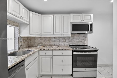 Condominio en venta en Davie, Florida, 2 dormitorios, 102.19 m2 № 2066901 - foto 5